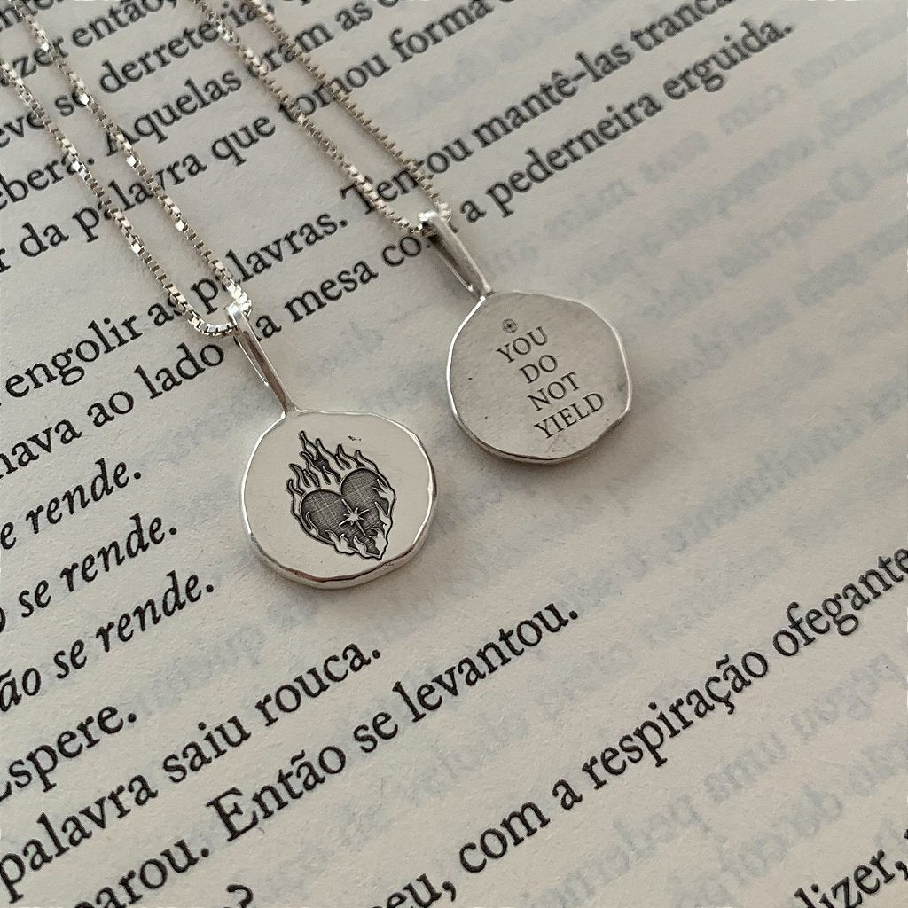 Colar Aelin Coração de Fogo