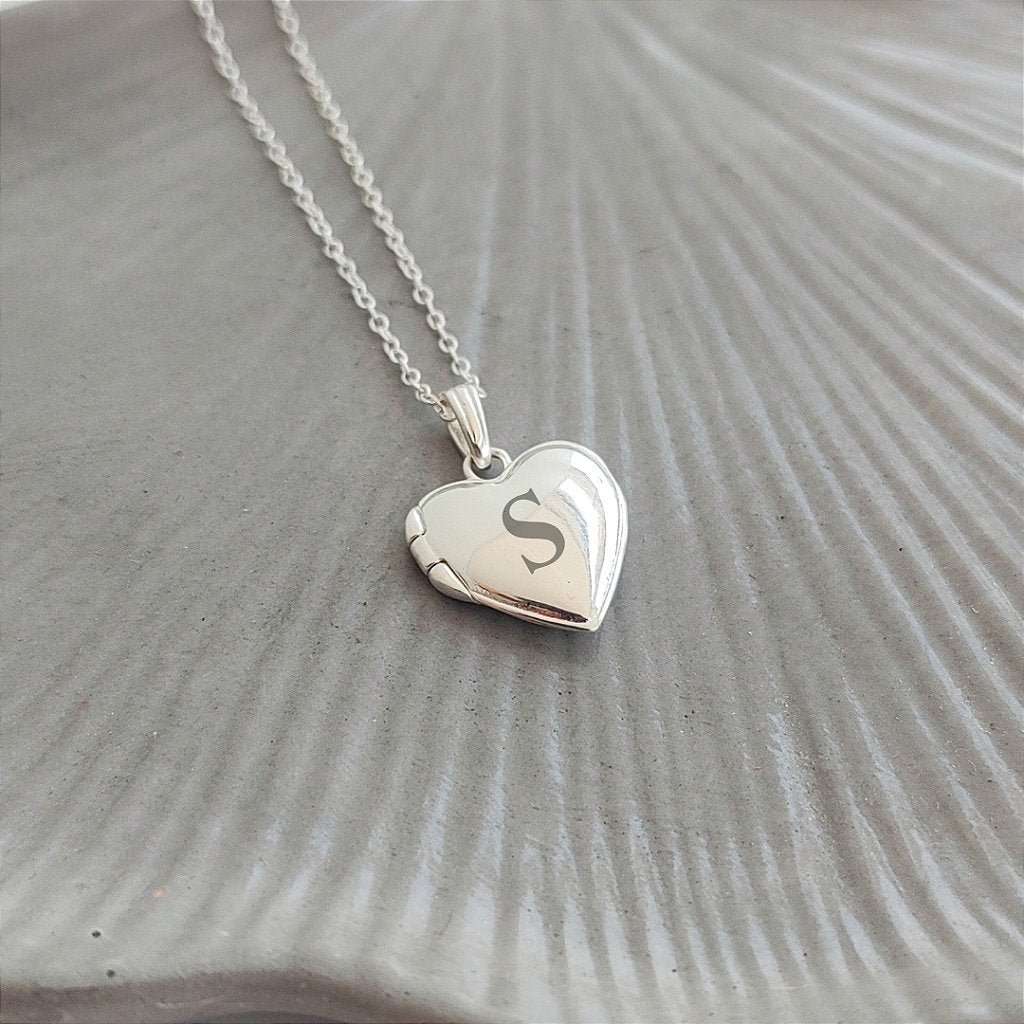 Relicário de Coração Personalizado em Prata